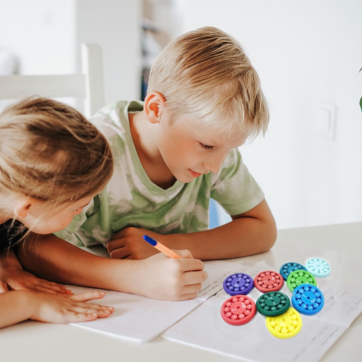 Math Fidget Spinners, Math Fact Fidget Spinner, Multiplication and Division Fidget Spinner Toy for Stimmers and Fidgeters Who are Learning Math (Add Or Subtract 9pcs)