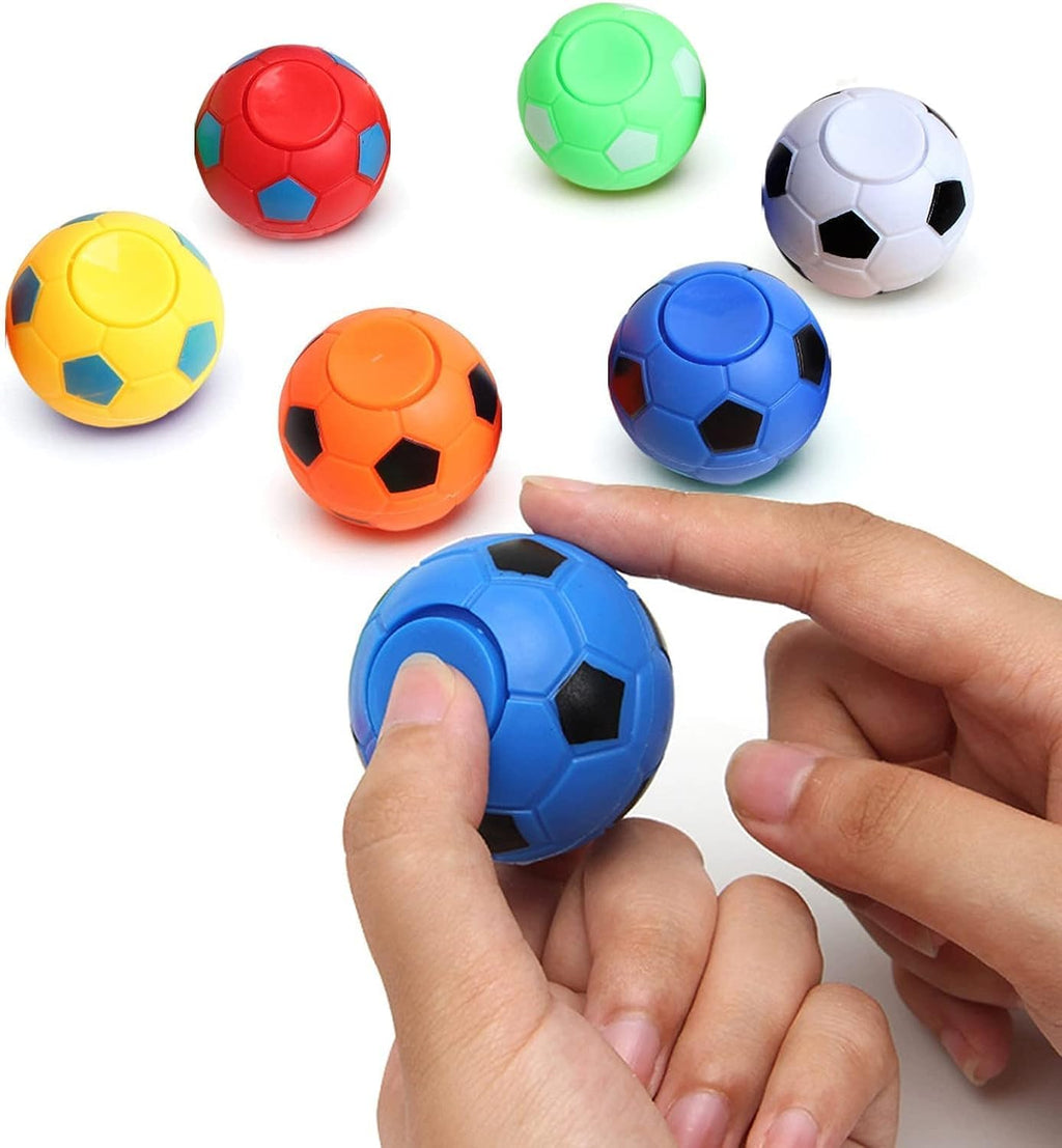 Soccer Ball Ornament - Hand Ornament Soccer Balls, Stress Relief Football Toys 3.5/5.5cm Rotatable Decompress Soccer Balls, Relief Vent Toys, for Adults Random one Desk Decompression Tools