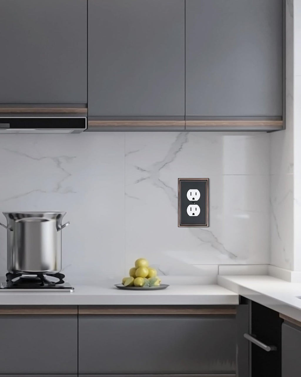 2-Pack Single Duplex Outlet Cover Plate, Decorative Aged Bronze Switch Plates and Outlet Covers, Metal Wall Plates for Electrical Outlets, 1 Gang Receptacle Cover, Corrosion Resistant