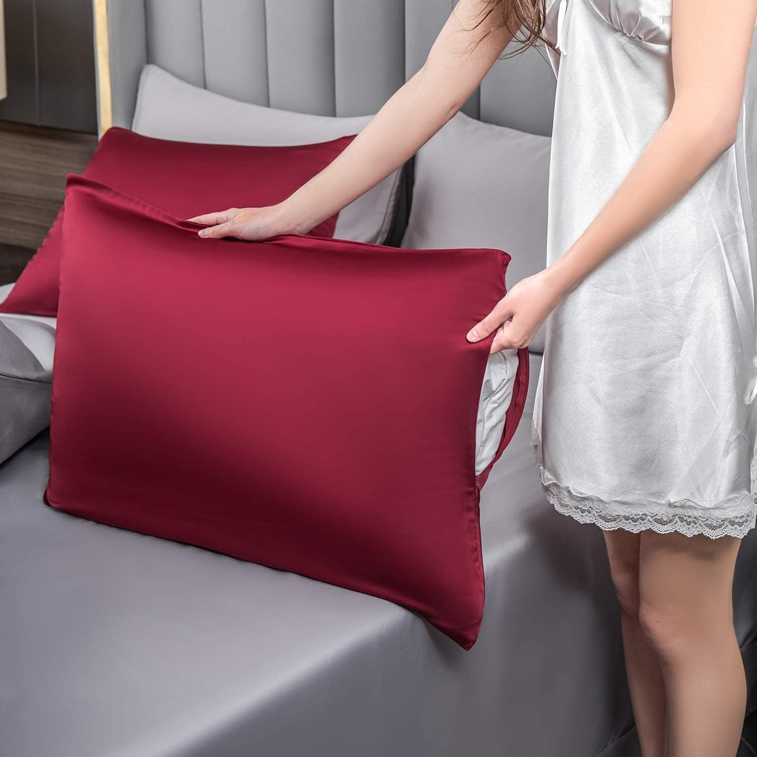 Mulberry Silk Pillowcase for Hair and Skin,Cooling Silk Pillow Case with Hidden Zipper,Allergen Proof Dual Sides Soft Breathable Smooth Silk Pillow Cover for Women (Dark Red, Body)