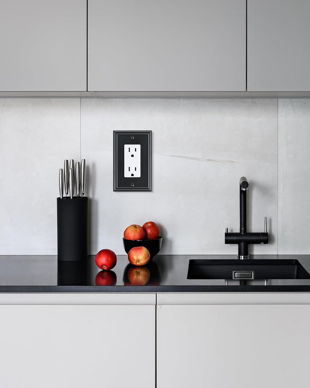 6-Pack Decorator Outlet Cover Plate, Black Decorative Switch Plates and Outlet Covers, Durable Zinc Alloy Wall Plates for Electrical Outlets, Receptacle, GFCI Outlet, Dimmer Switch