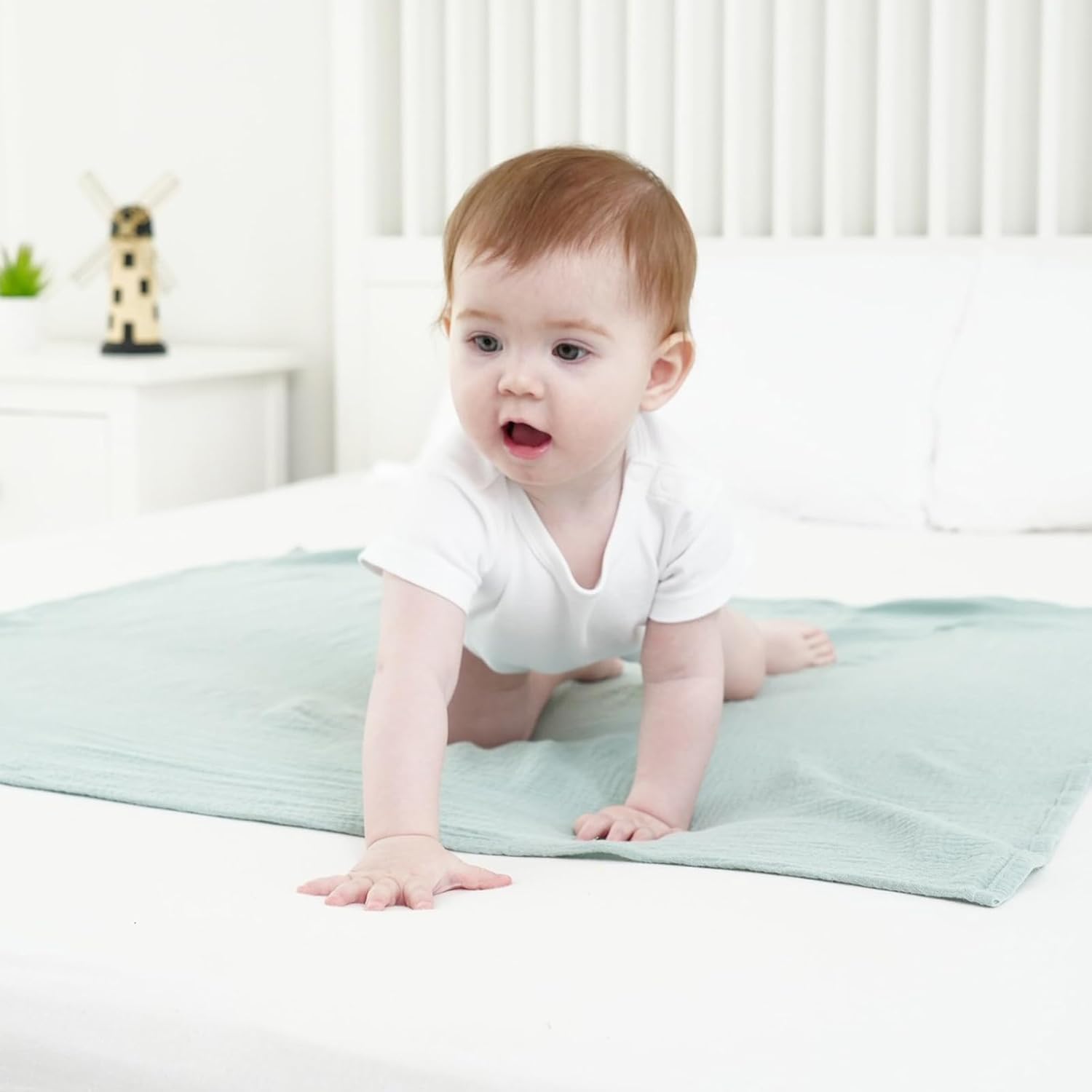 Muslin Swaddle Blankets for Newborns, 2 Pack 100% Cotton Receiving Blankets, Soft and Breathable Baby Swaddles, Large 40 x 40 Inches, Baby Essentials for Boys and Girls, Shower Gift