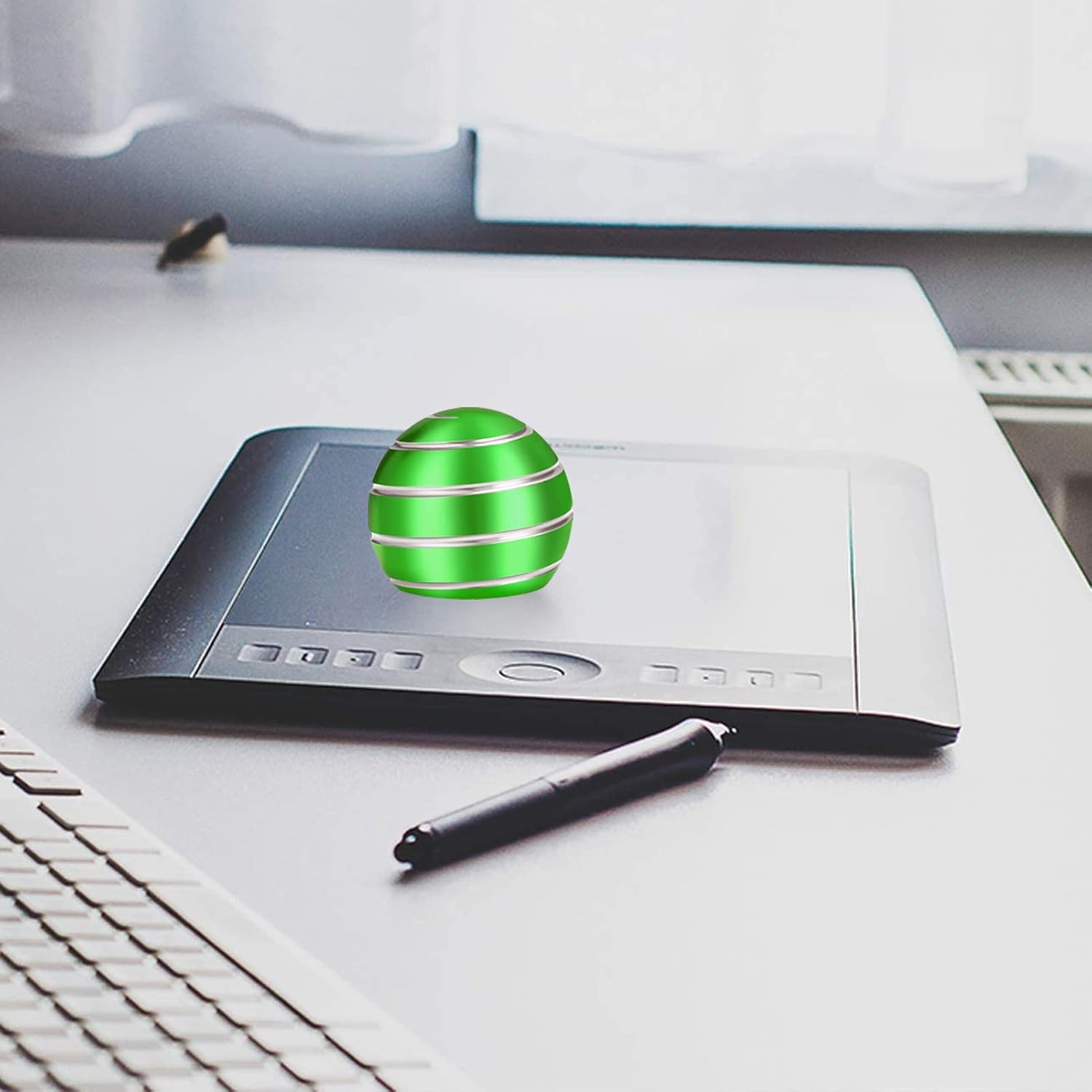 Kinetic Desk Toys, Kids Fidget Toys Adults, Metal Kinetic Fidget Spinner, Desk Toys for Office for Adults, Fidgets for Anxiety, ADHD, Stress Relief (1.77", Green)