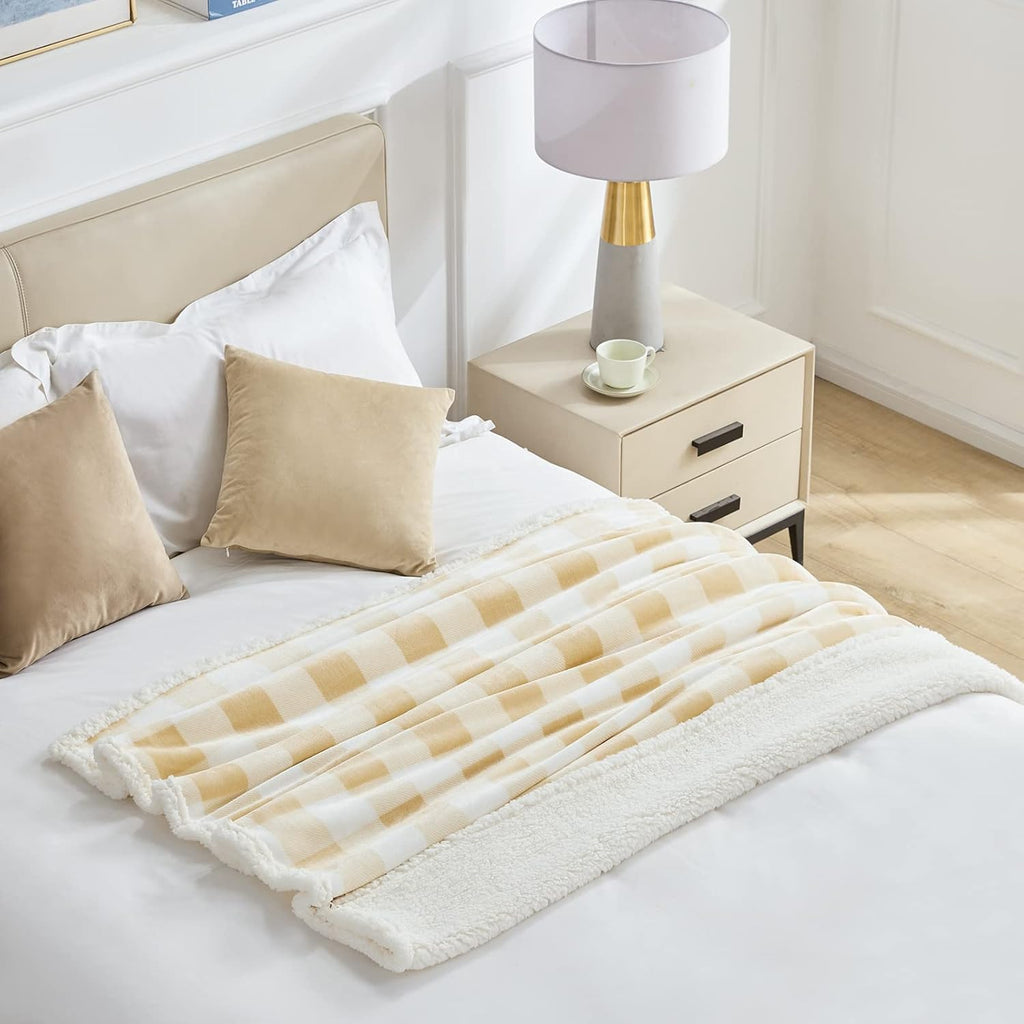 Touchat Sherpa Buffalo Plaid Twin Blanket 60" X 70", Fuzzy Fluffy Soft Cozy Throw Blanket, Fleece Flannel Plush Microfiber Blanket for Couch Bed Sofa(Beige)