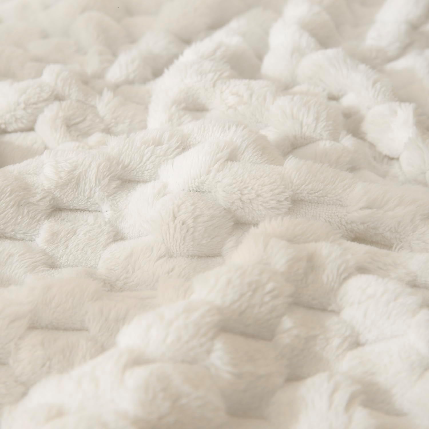 HOMRITAR Flannel Fleece Fluffy Fuzzy Blanket for Baby 3D Jacquard Soft Warm Plush Bed Blankets for Home Decor, Toddler Infant or Newborn Receiving Blanket (30 x 40 Inch, Cream)