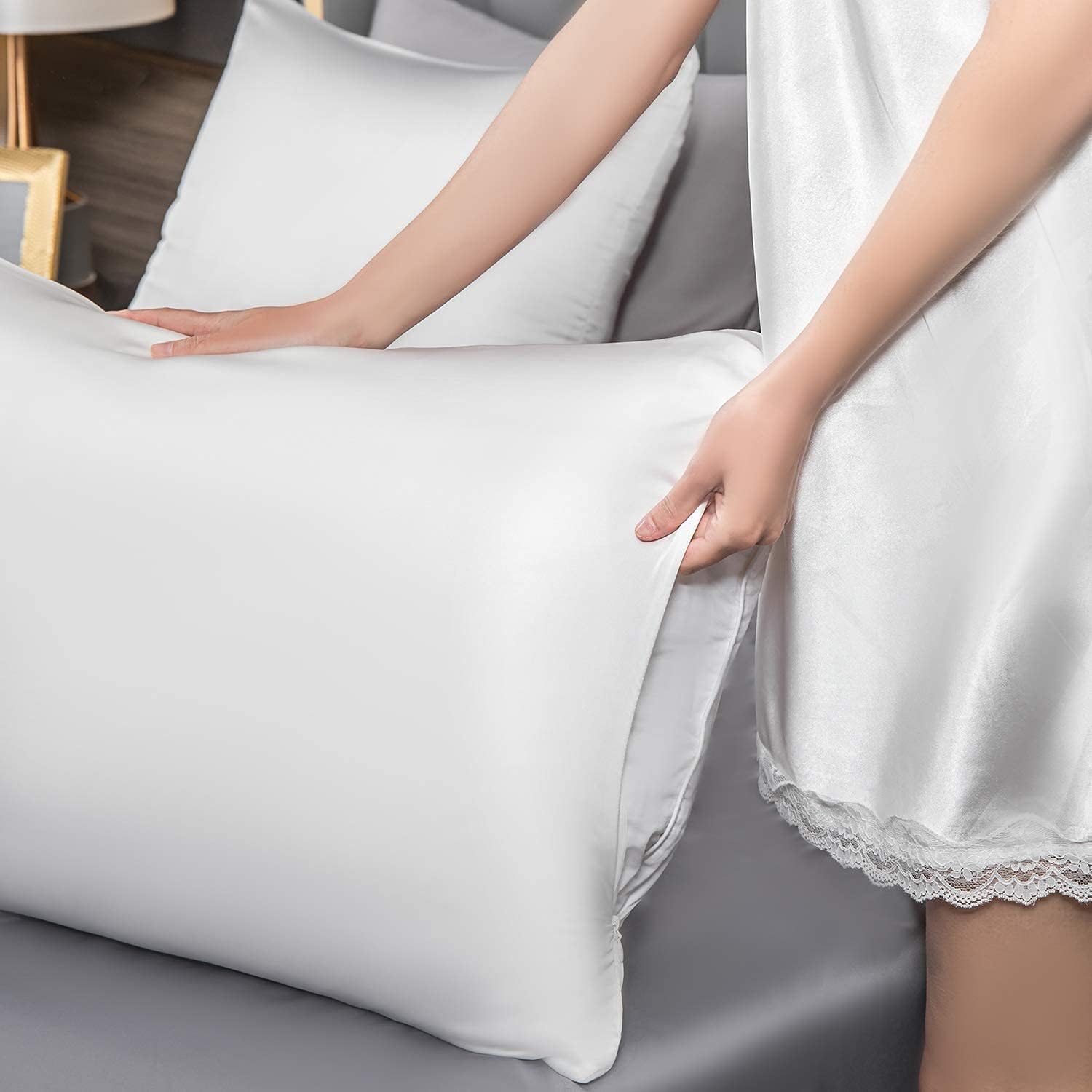 Mulberry Silk Pillowcase for Hair and Skin,Cooling Silk Pillow Case with Hidden Zipper,Allergen Proof Dual Sides Soft Breathable Smooth Silk Pillow Cover for Women (White, Body)