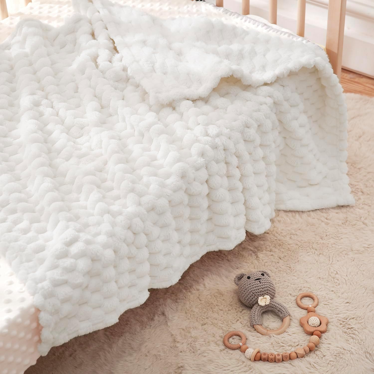 HOMRITAR Flannel Fleece Fluffy Fuzzy Blanket for Baby 3D Jacquard Soft Warm Plush Bed Blankets for Home Decor, Toddler Infant or Newborn Receiving Blanket (30 x 40 Inch, Cream)