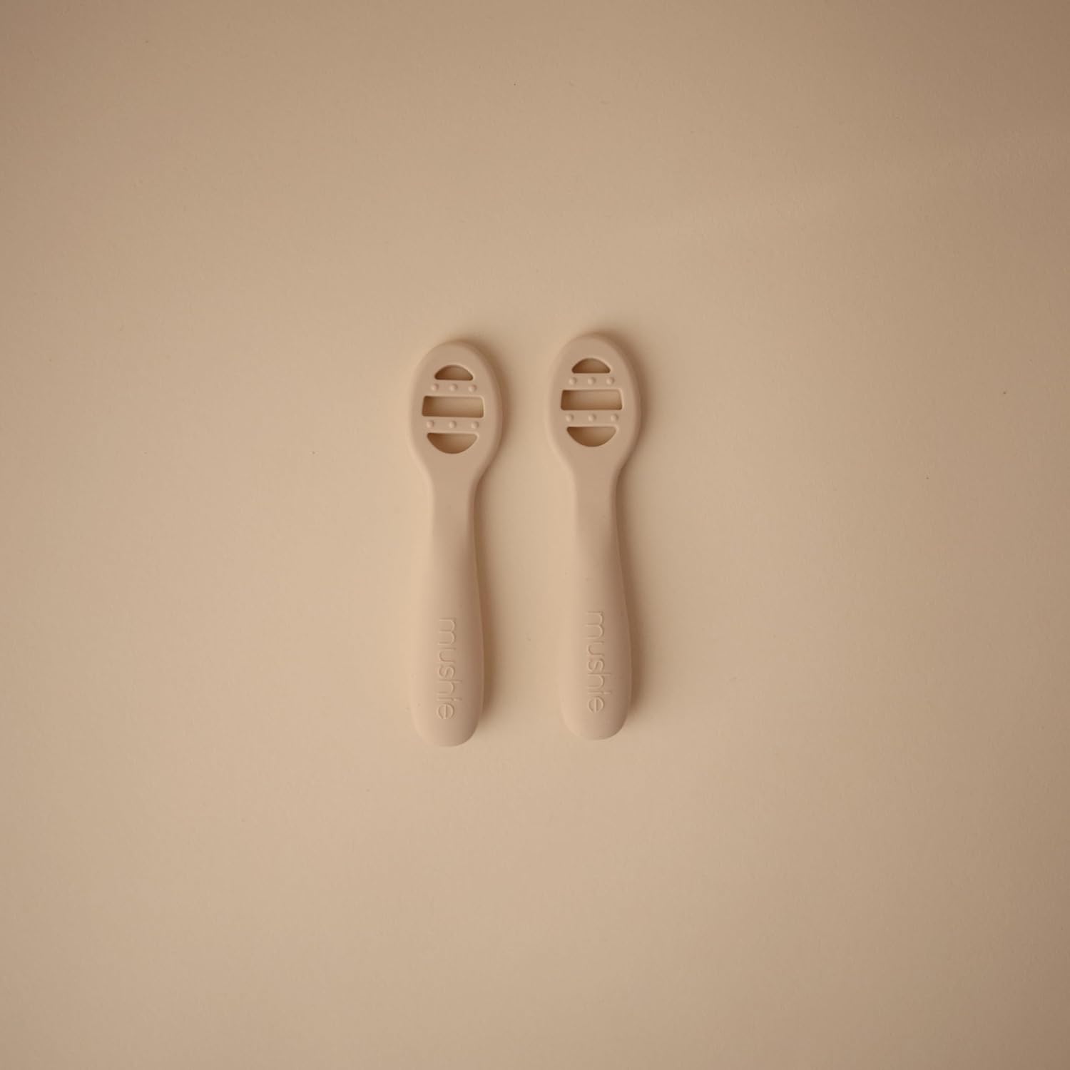 mushie Silicone First Feeding Baby Spoons | 2 Pack (Blush/Shifting Sand)