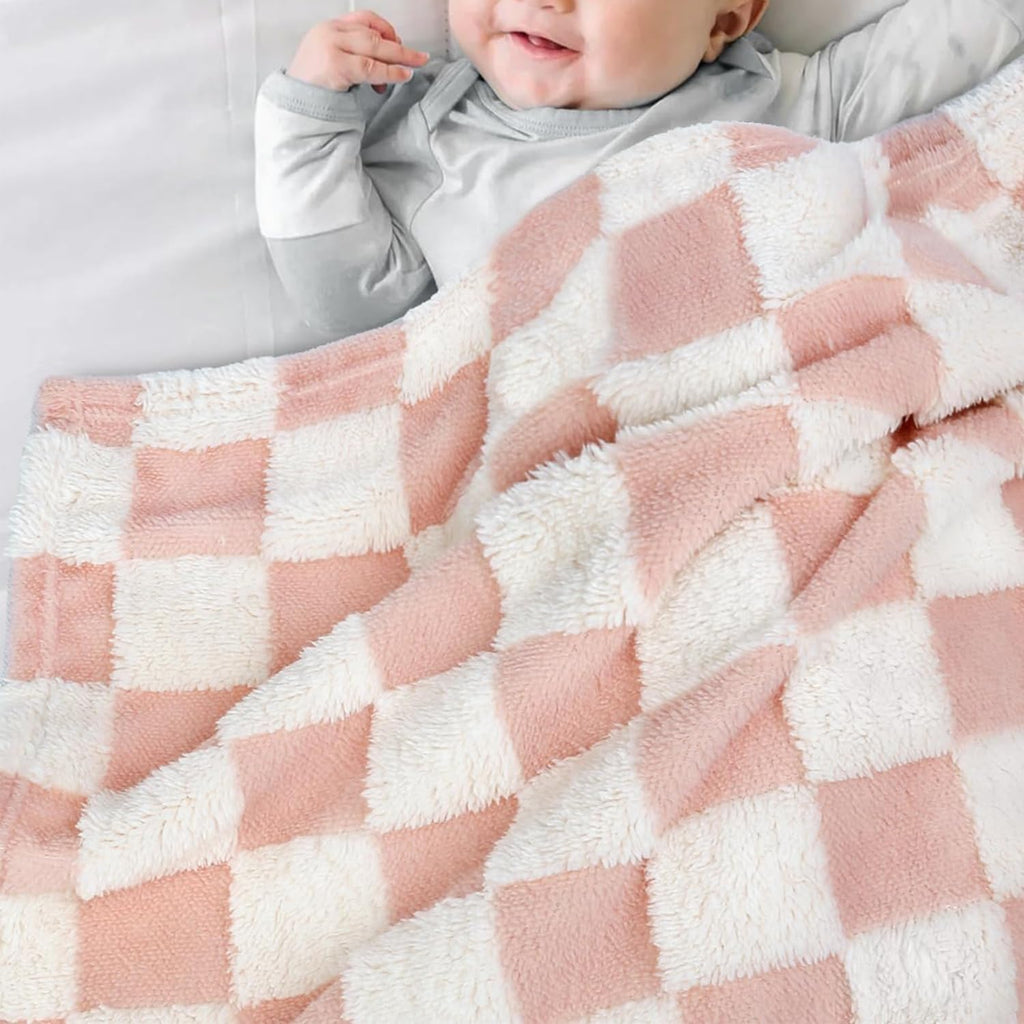 HOMRITAR Baby Blanket for Girls 3D Checkered Fleece Fluffy Fuzzy Checkerboard Grid Warmer Shaggy Soft Cozy Fuzzy Bed Blanket for Toddler, Newborn or Infant Pink 30 x 40 Inch