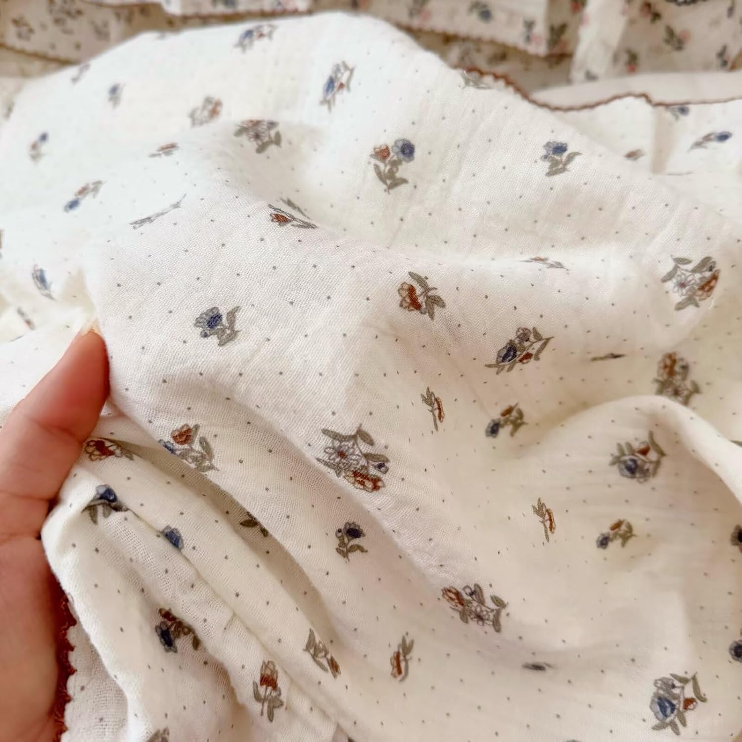 BuLuTu 100% Cotton Muslin Pillow Covers Fit for Kids Standard Size Pillow, Pansy Floral Print with Dots Pattern Children Ruffled Pillow Case, 1 pc, 20x26 Inch, Machine Washable