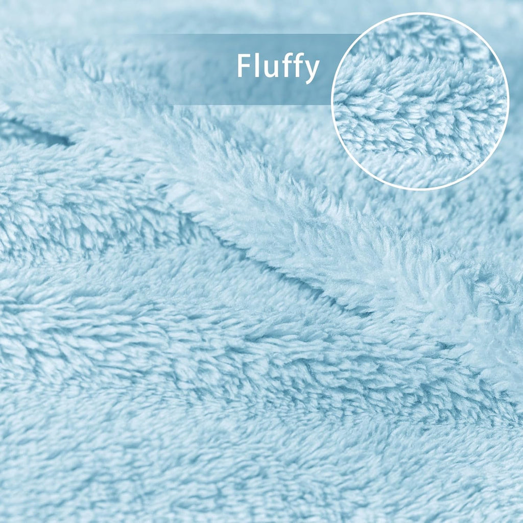 Exclusivo Mezcla Queen Size Flannel Fleece Blanket, Super Soft Velvet Plush Bed Blanket, Fuzzy Cozy and Warm for All Seasons, 90x90 Inches, Light Blue