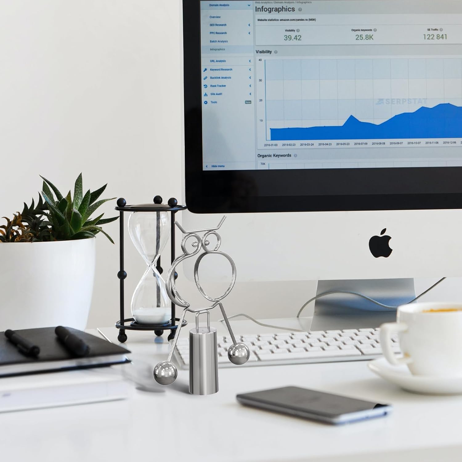 SHIDOW Kinetic Art Balance Toy, Owl Shaped Balancing Physics Toy, Office Desk Tumblers Decompressive Ornaments, Physics Science Model Teaching Supply Desktop Decoration (1PCS)