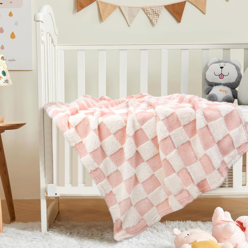 HOMRITAR Baby Blanket for Girls 3D Checkered Fleece Fluffy Fuzzy Checkerboard Grid Warmer Shaggy Soft Cozy Fuzzy Bed Blanket for Toddler, Newborn or Infant Pink 30 x 40 Inch