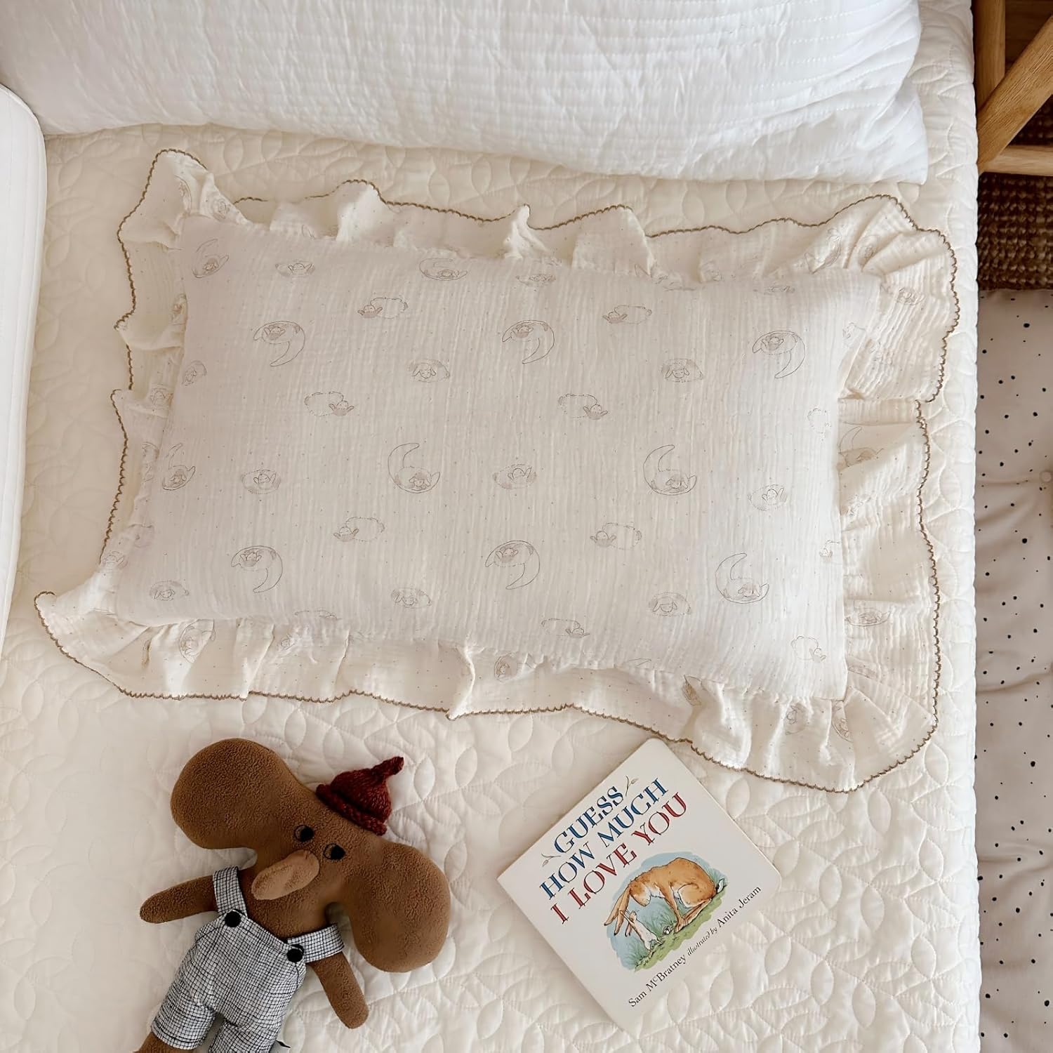 BuLuTu Muslin Kids Pillow Case Standard Size, 20"x26", Envelope Closure, 100% Cotton Pillow Cover, Cute Sheep Pattern Children Pillowcase Fit for Standard Pillows, 1 Pack