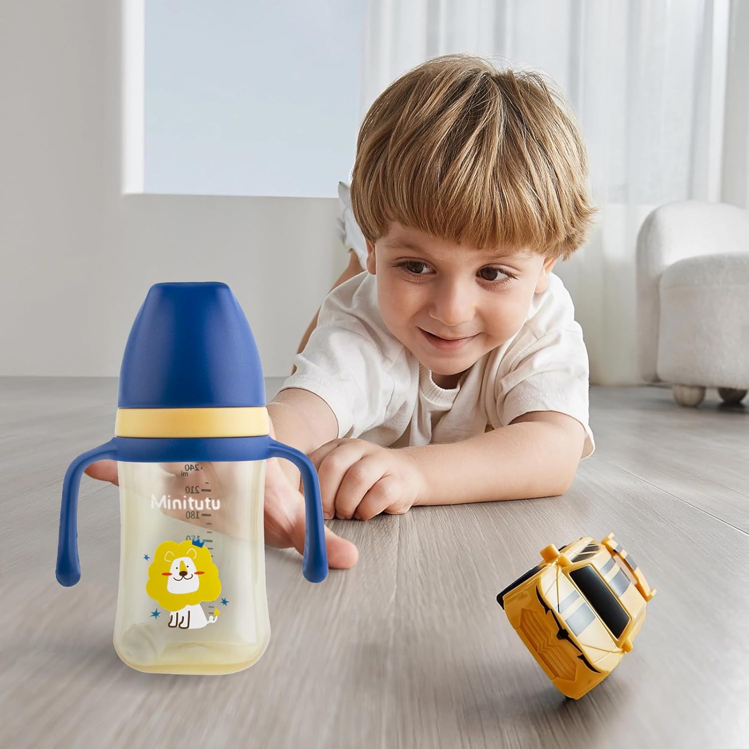 Qshare Sippy Cups For Toddlers, Weighted Straw Learner Cup with Handle for Babies, Water Bottle for Baby 6 Months with 3 Type of Spout, 8 Ounce (Yellow)