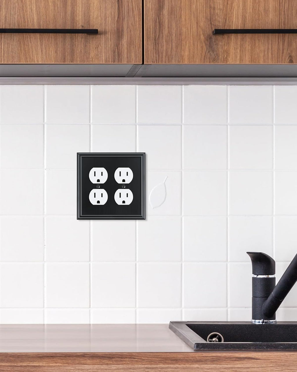 2-Pack Double Duplex Outlet Cover, Black Decorative Switch Plates and Outlet Covers for Electrical Outlets, Durable Zinc Alloy Wall Plates, 2 Gang Receptacle Cover, Corrosion Resistant