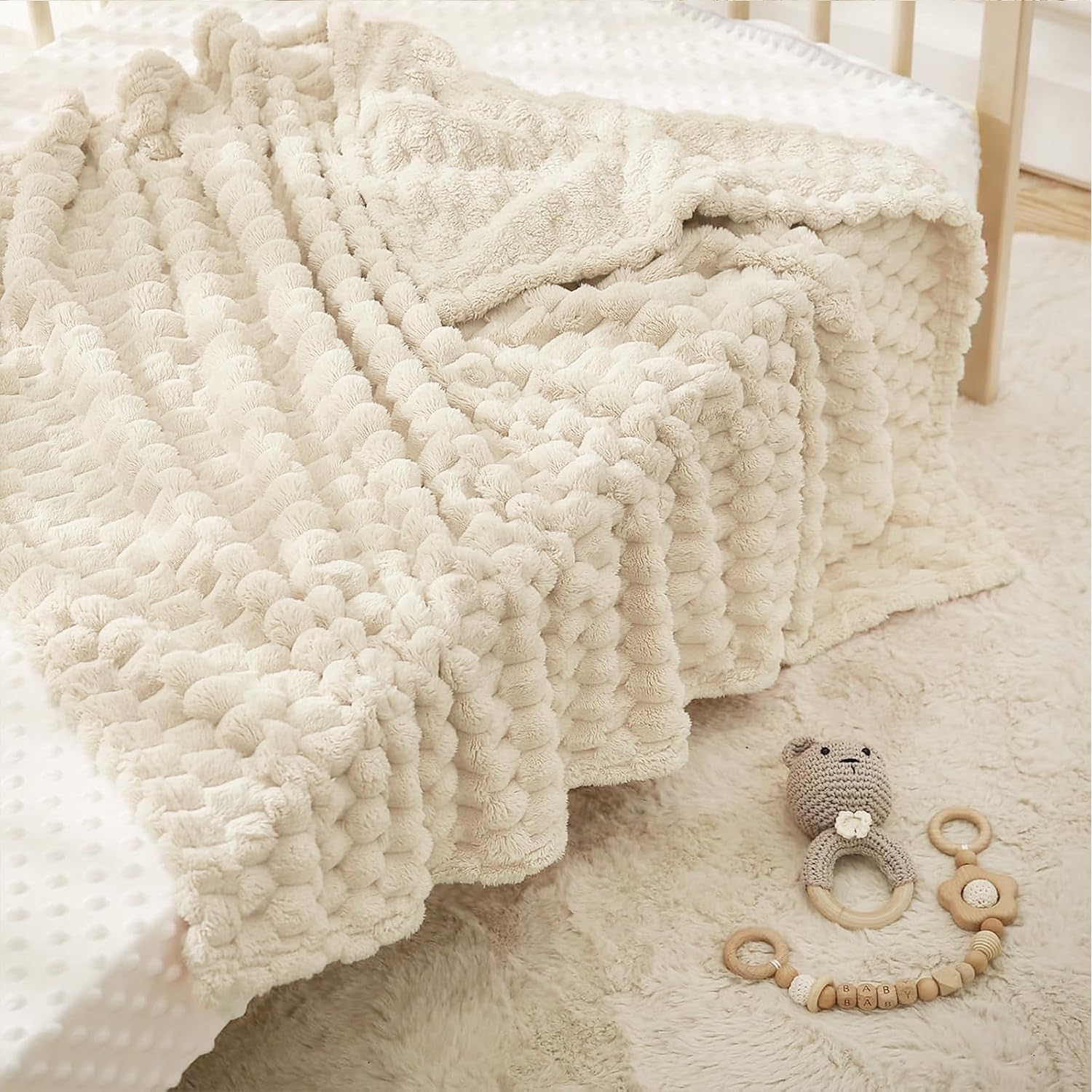 HOMRITAR Baby Blanket for Boys Girls 3D Flannel Fleece Fluffy Blankets for Baby Soft Plush Breathable Bed Blanket for All Season Toddler Infant or Newborn (30 x 40 Inch, Beige)