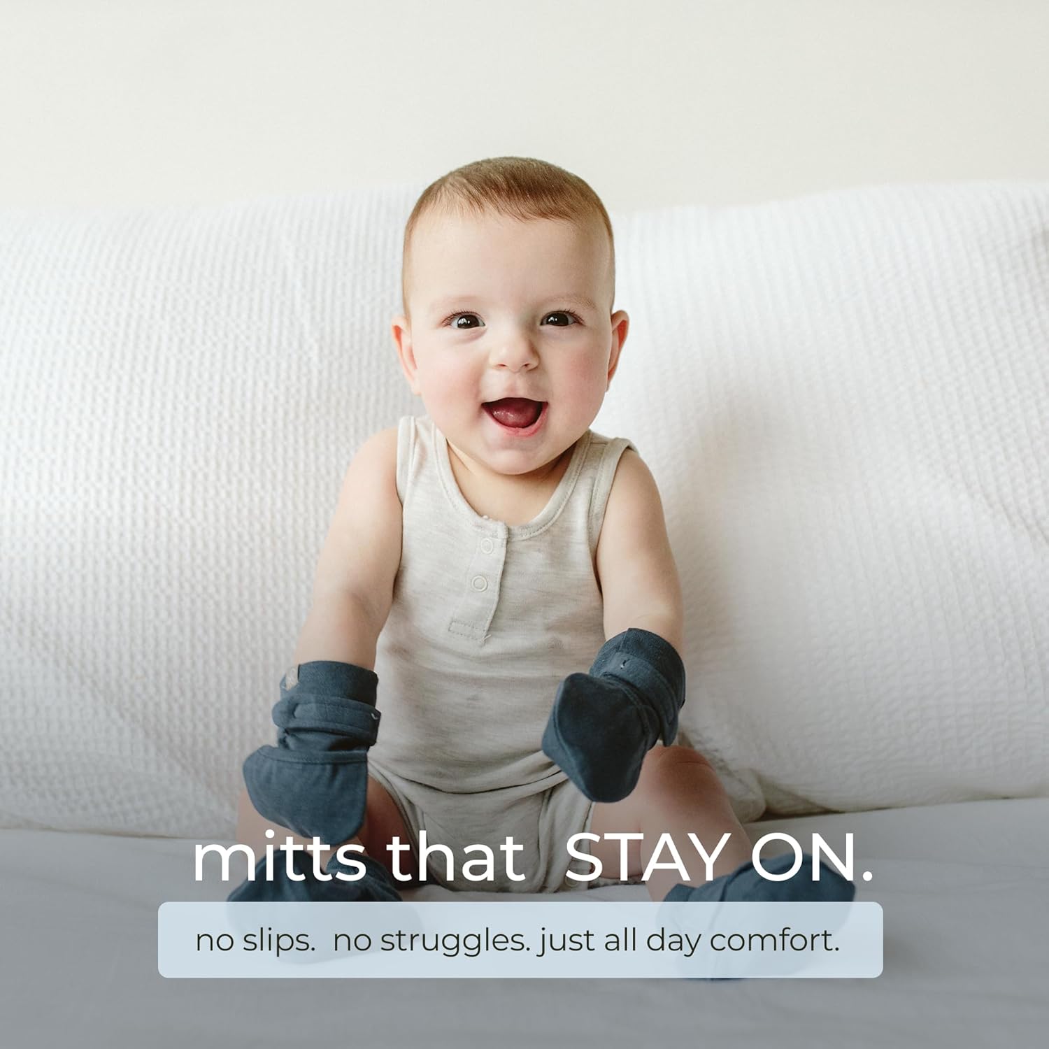 goumikids Viscose Made from Bamboo Cotton Stay-On Mitts, 3-6m Midnight Mitts