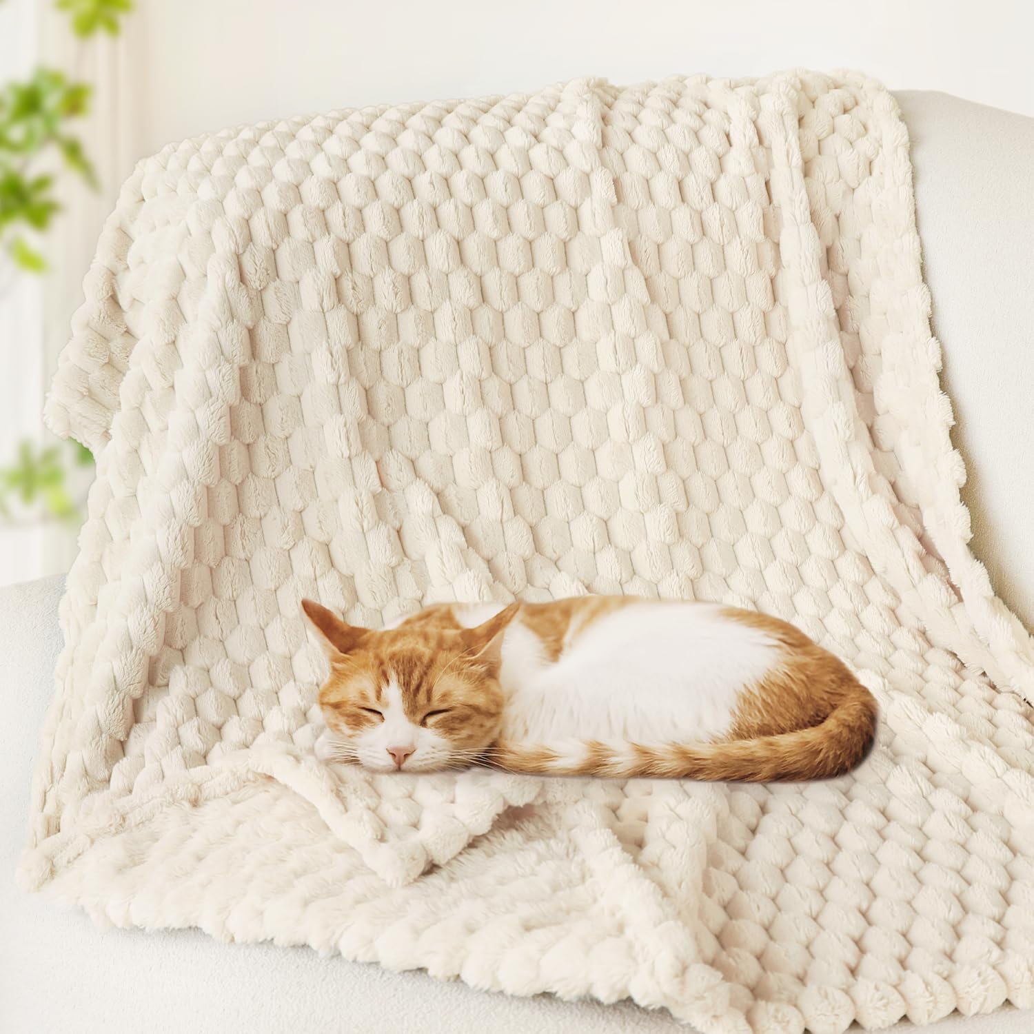 HOMRITAR Baby Blanket for Boys Girls 3D Flannel Fleece Fluffy Blankets for Baby Soft Plush Breathable Bed Blanket for All Season Toddler Infant or Newborn (30 x 40 Inch, Beige)