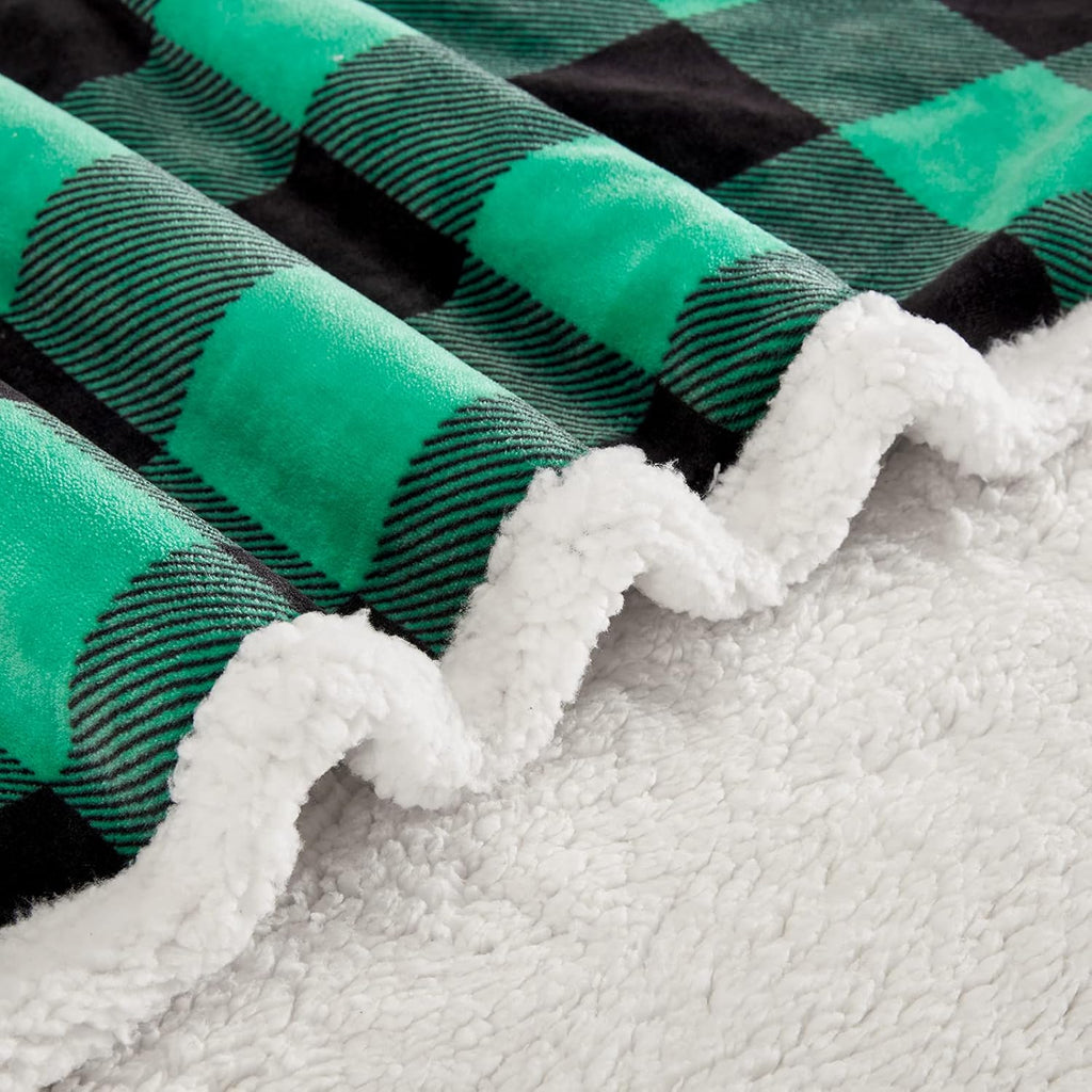 Touchat Sherpa Green and Black Buffalo Plaid Christmas Twin Blanket 60" X 70", Fuzzy Fluffy Soft Cozy Blanket, Fleece Flannel Plush Microfiber Blanket for Couch Bed Sofa (Green and Black)