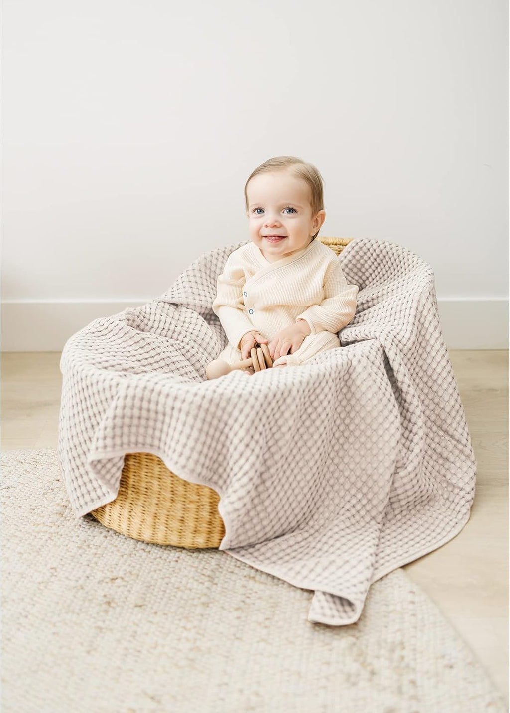 Konssy Waffle Baby Blanket - Soft & Cozy Nursery Swaddle Blanket, Lightweight Toddler Throw for Boys & Girls, Ideal for Wrapping (Oat)