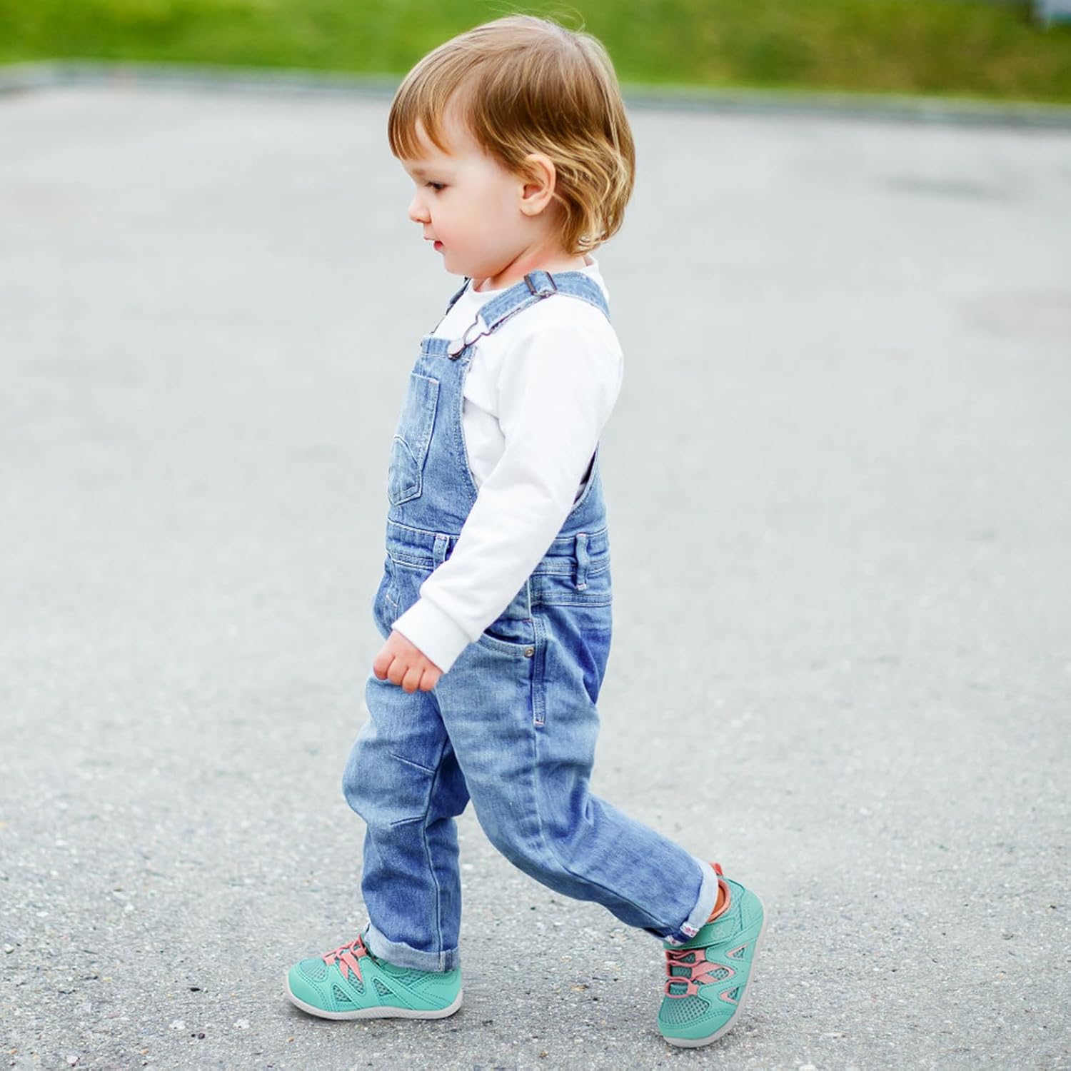 LeIsfIt Baby Shoes Boys Girls First Walking Shoes Non-Slip Toddler Breathable Sneakers Infant Sneakers