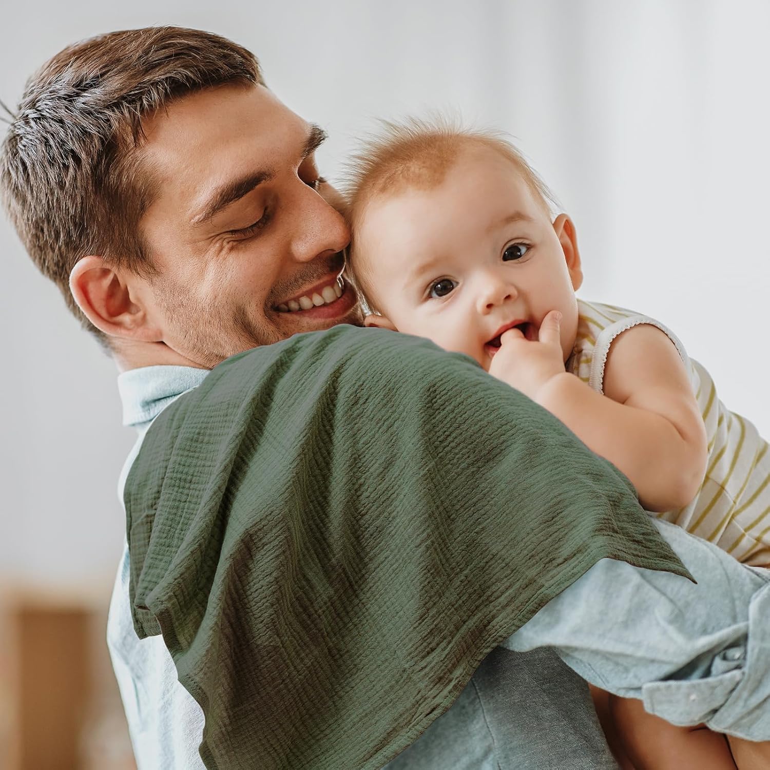 Muslin Receiving Blankets, Neutral Blanket Swaddling for Newborn Boys and Girls, 5 Pack Breathable and Skin-Friendly Swaddle Wrap for Infant Baby (Bright Leaves)