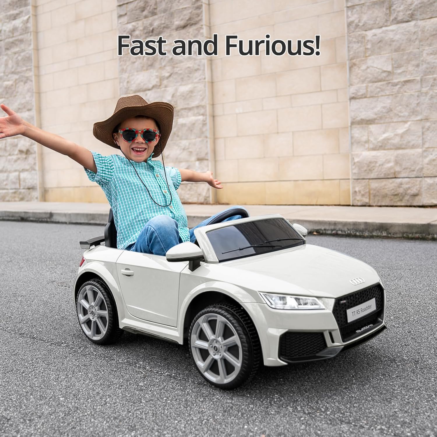 Licensed Audi Electric Kids Car, 12V Kids Ride-on Toy Car for Toddlers w/Remote - White