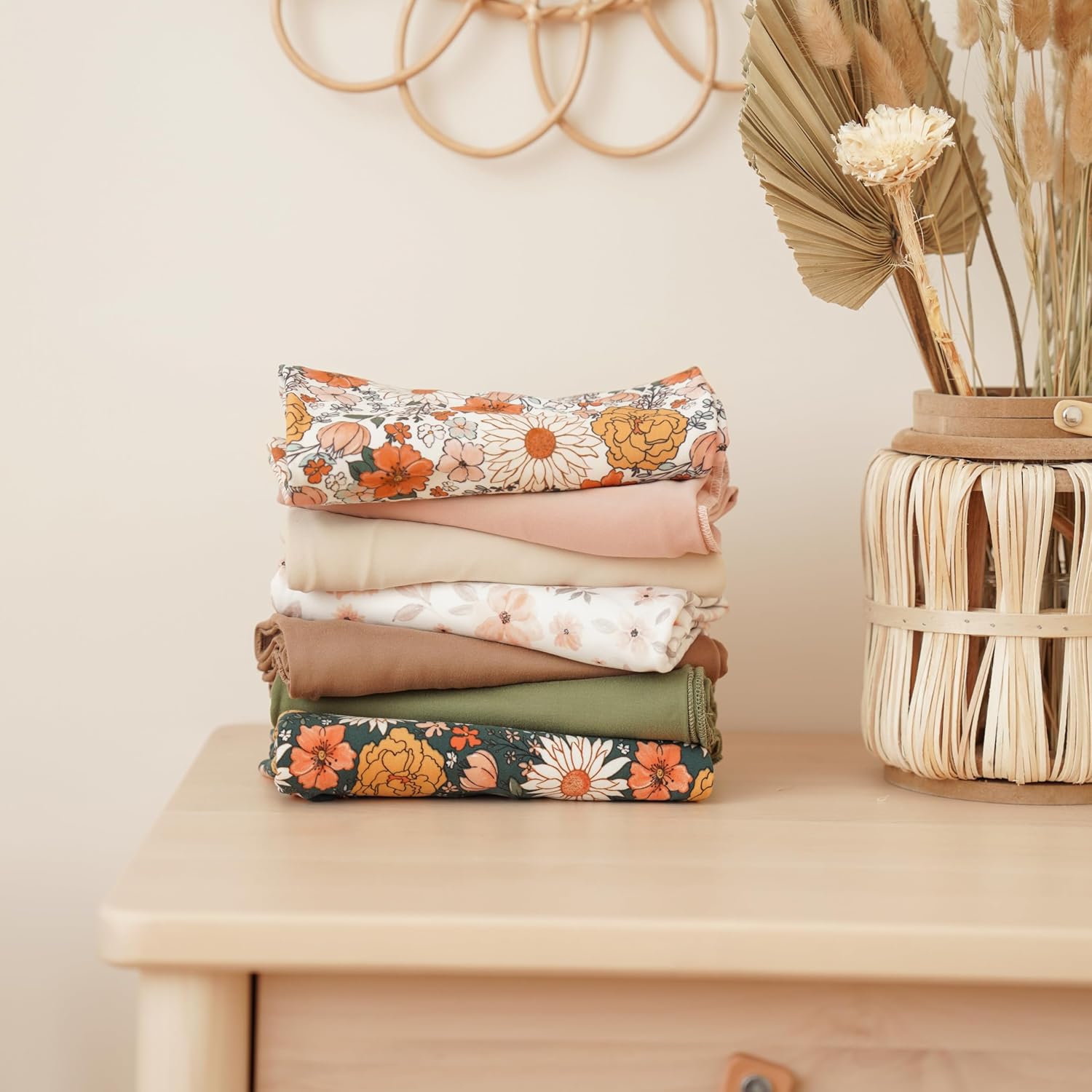 Konssy Baby Girl Newborn Receiving Blanket with Matching Headband and Beanie Set Baby Swaddle Nursery Swaddle Wrap