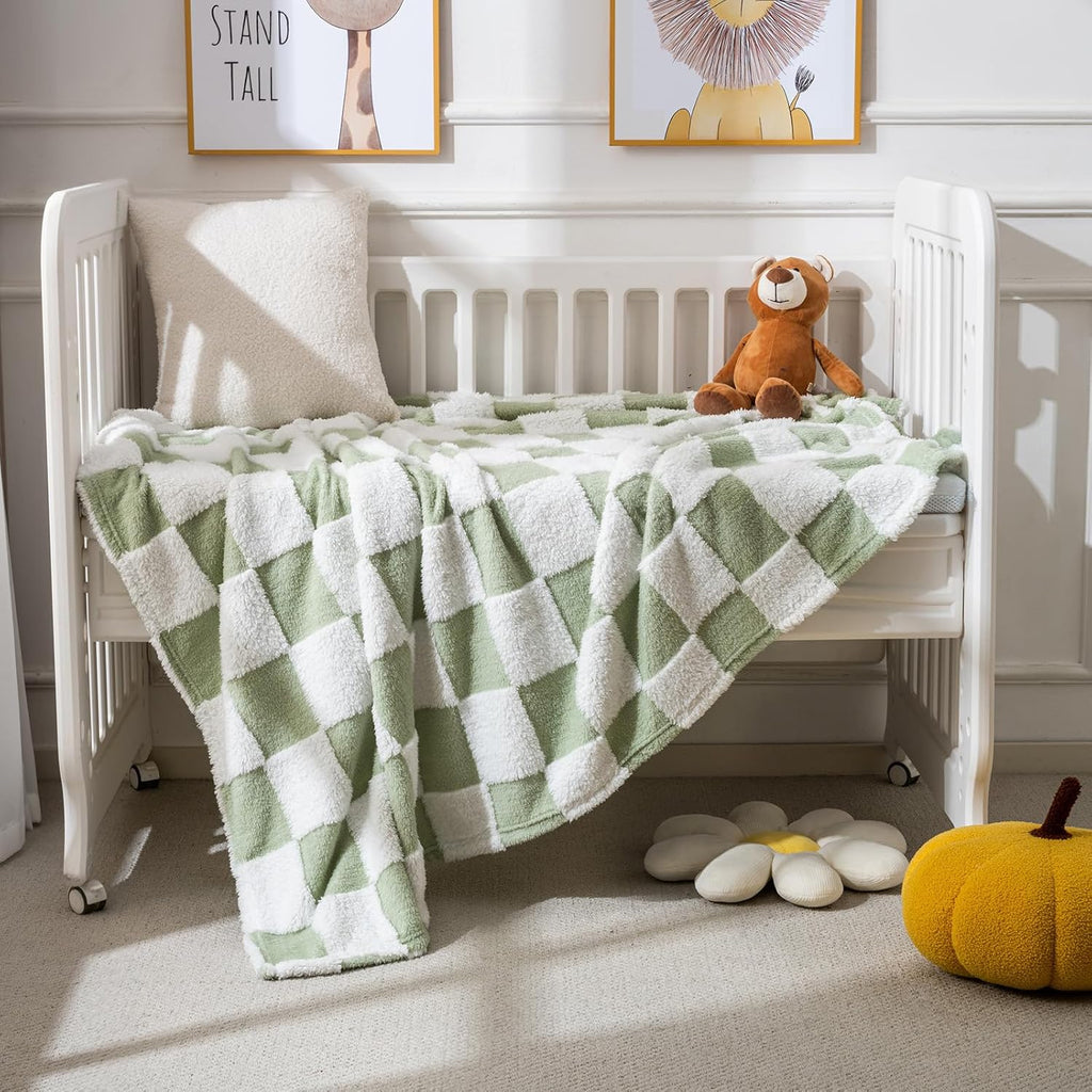 Fleece Baby Blanket for Boys 3D Checkerboard Design, Warm Cozy and Fluffy Infant Newborn Toddler Small Receiving Blankets for Crib Stroller, 30x40 Inches, Green