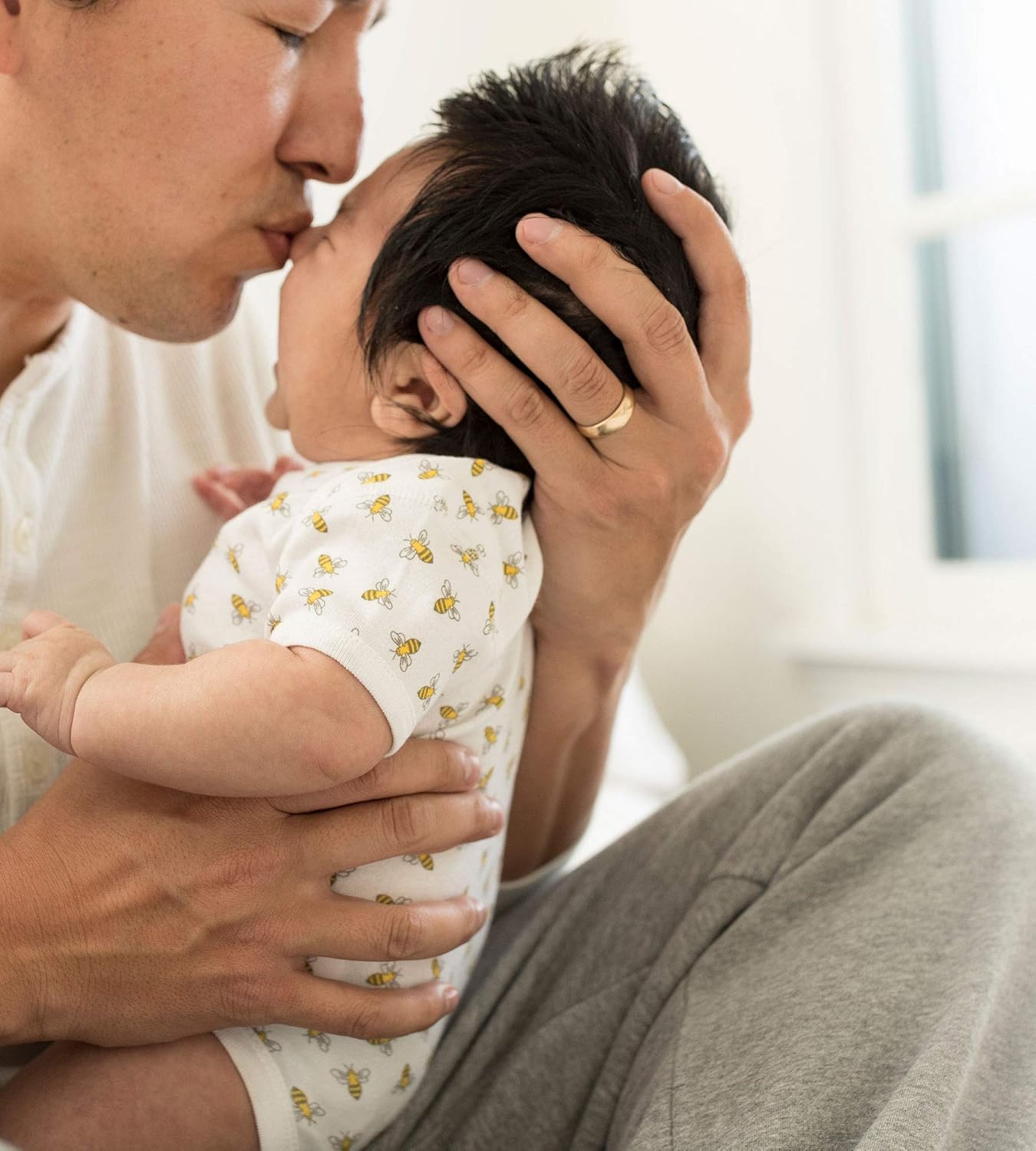 Burt's Bees Baby Unisex Organic Cotton Short and Long Sleeve Bodysuits, 5-Pack