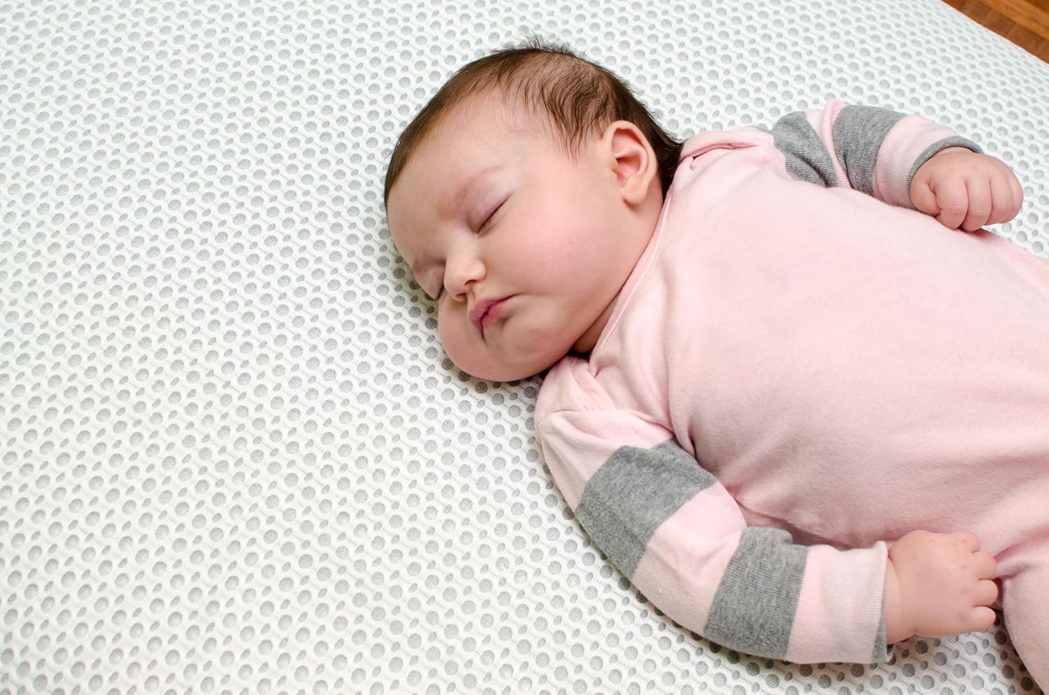 Lullaby Earth Breathe Safe Air Breathable Crib Mattress Pad, Removable Mattress Cover with Waterproof Layer for Baby and Toddler Beds, Standard Crib Size White