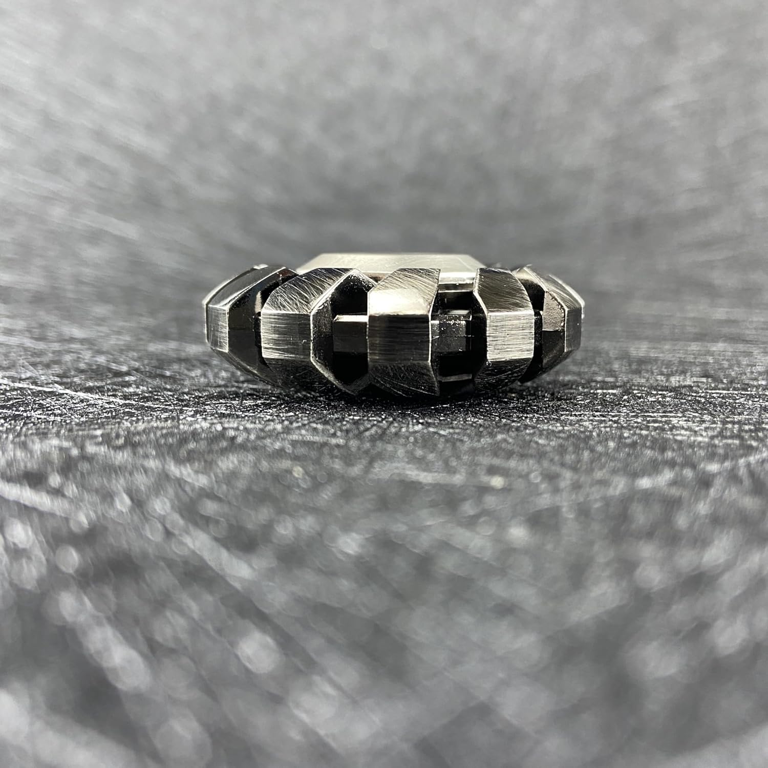 Fidget Spinners, Metal Fidget Toys, Silver Fidget Spinners for Kids and Adults Named Shadow Silver Could Glow in The Dark