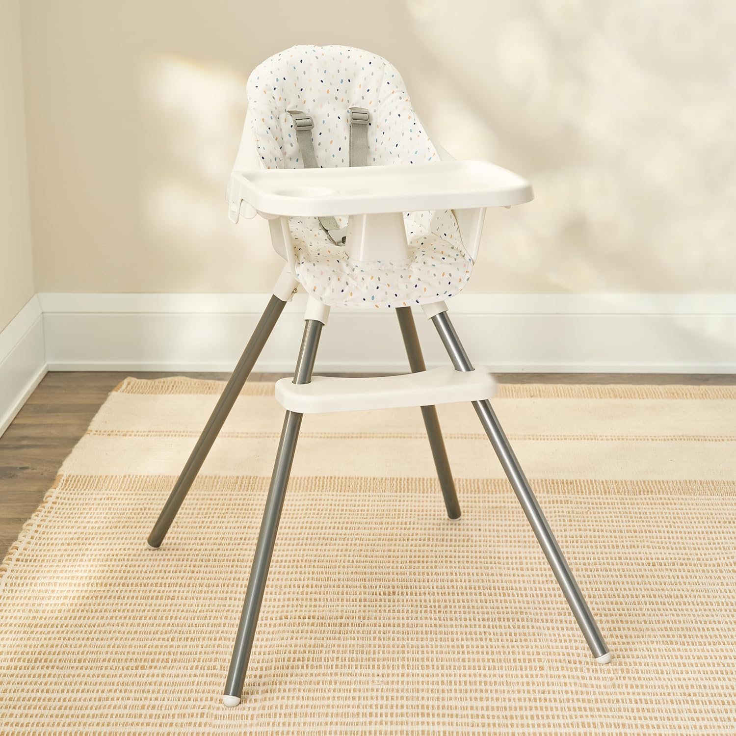 Regalo High Chair with Rainbow Seat Pad for Babies and Toddlers, Award Winning Brand, Removable Oversized Tray with Cup Holder, Five Point Harness, White