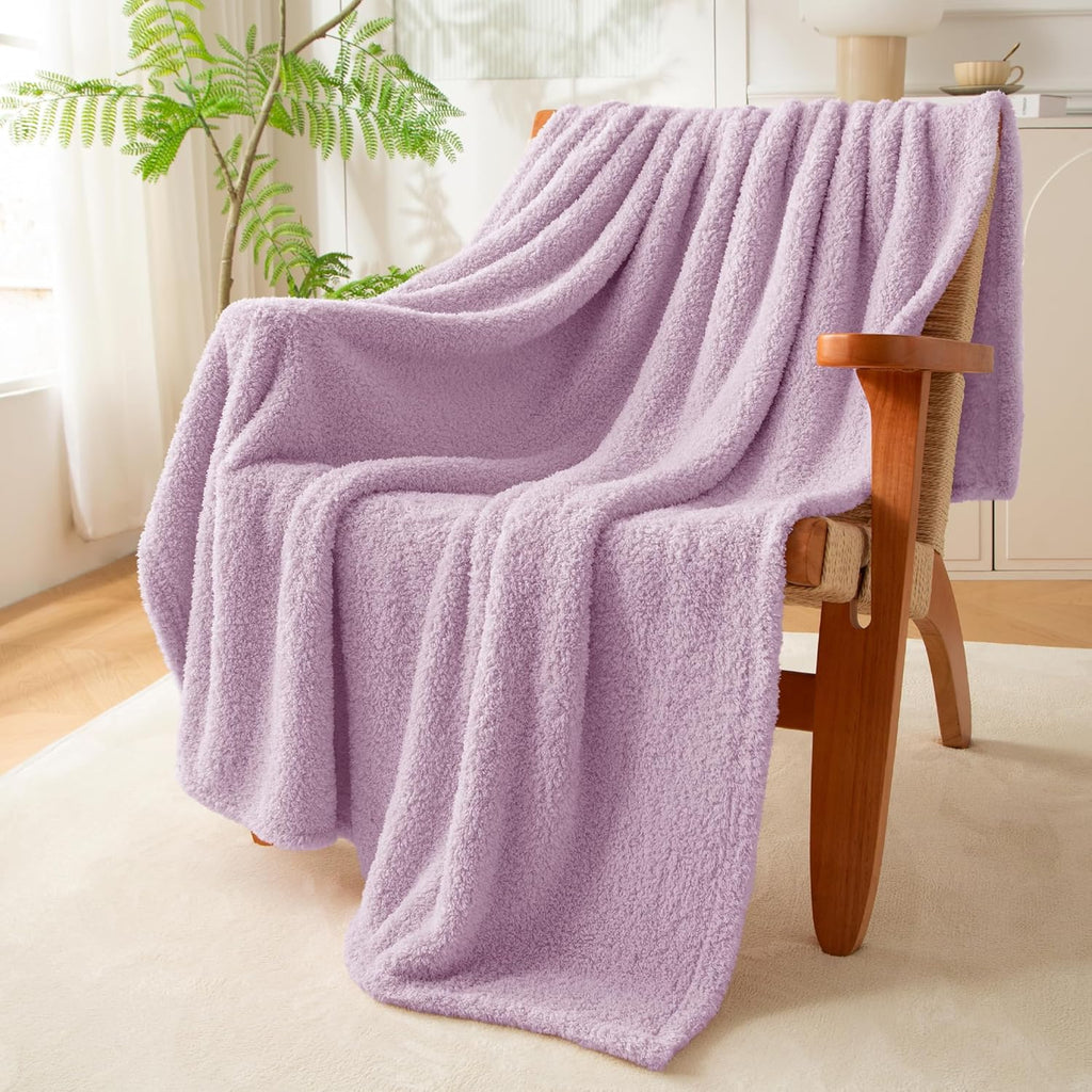 Exclusivo Mezcla Fleece Throw Blanket for Couch Sofa, Soft Warm and Fluffy Blankets for Women Men Girls Kids, Suitable for All Seasons, Light Purple,50x60 Inches