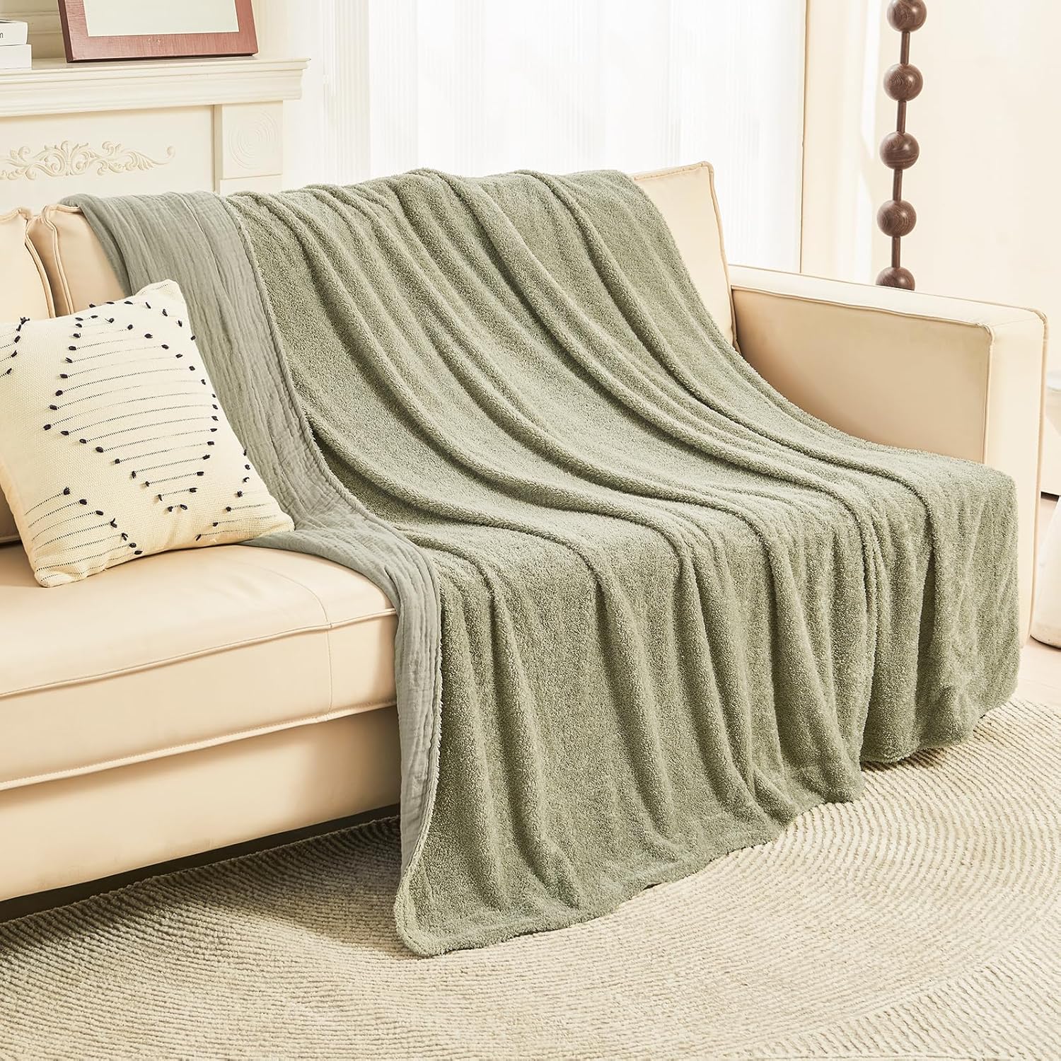 EMME Muslin and Fleece Queen Blanket Reversible - 80"*90" Sage Green Soft Warm Throw Blankets for Couch Bed Picnic Travel Bed