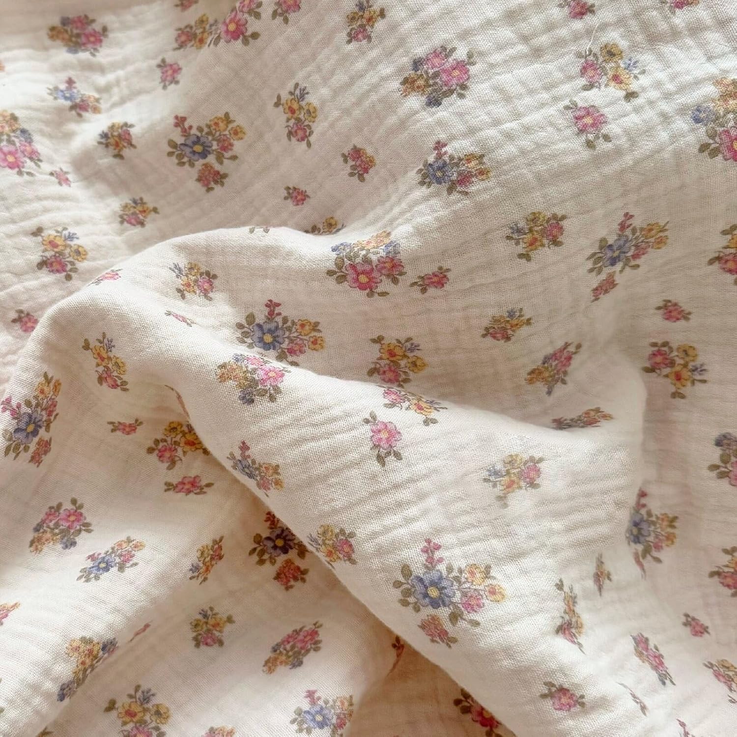 BuLuTu Chic Floral Themed Toddler Pillowcases with Ruffles, 100% Cotton Muslin Pillow Cases Crib Size Pillow Cover with Tuberose Flower Print, 14"x20", Children Bedding Gift