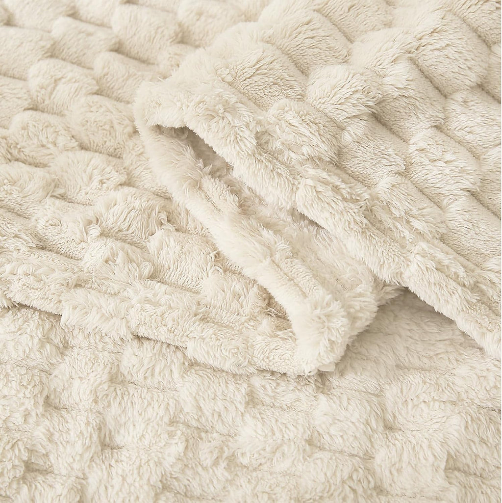 HOMRITAR Baby Blanket for Boys Girls 3D Flannel Fleece Fluffy Blankets for Baby Soft Plush Breathable Bed Blanket for All Season Toddler Infant or Newborn (30 x 40 Inch, Beige)