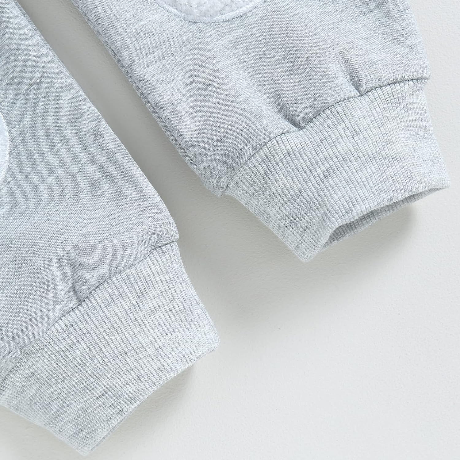 WZTYYDS Toddler Boy Clothes 2T 3T 4T 5T Fall Outfits Baby Pullover & Pants Sets Kids Winter 2Pcs Sweatsuit