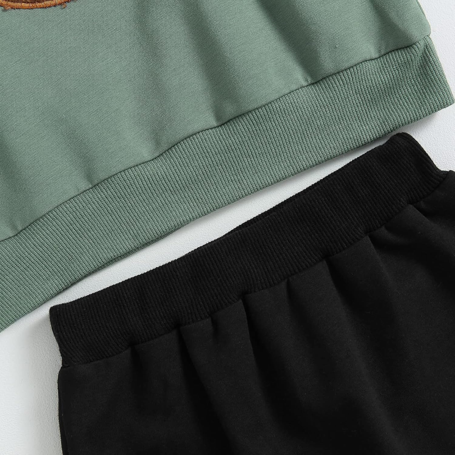 WZTYYDS Toddler Boy Clothes 2T 3T 4T 5T Fall Outfits Baby Pullover & Pants Sets Kids Winter 2Pcs Sweatsuit