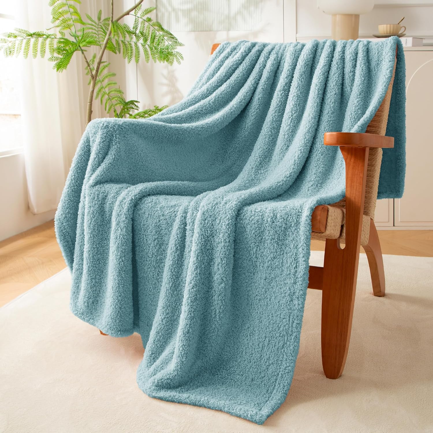 Exclusivo Mezcla Fleece Throw Blanket for Couch Sofa, Soft Warm and Fluffy Blankets for Women Men Girls Kids, Suitable for All Seasons, Slate Blue, 50x60 Inches