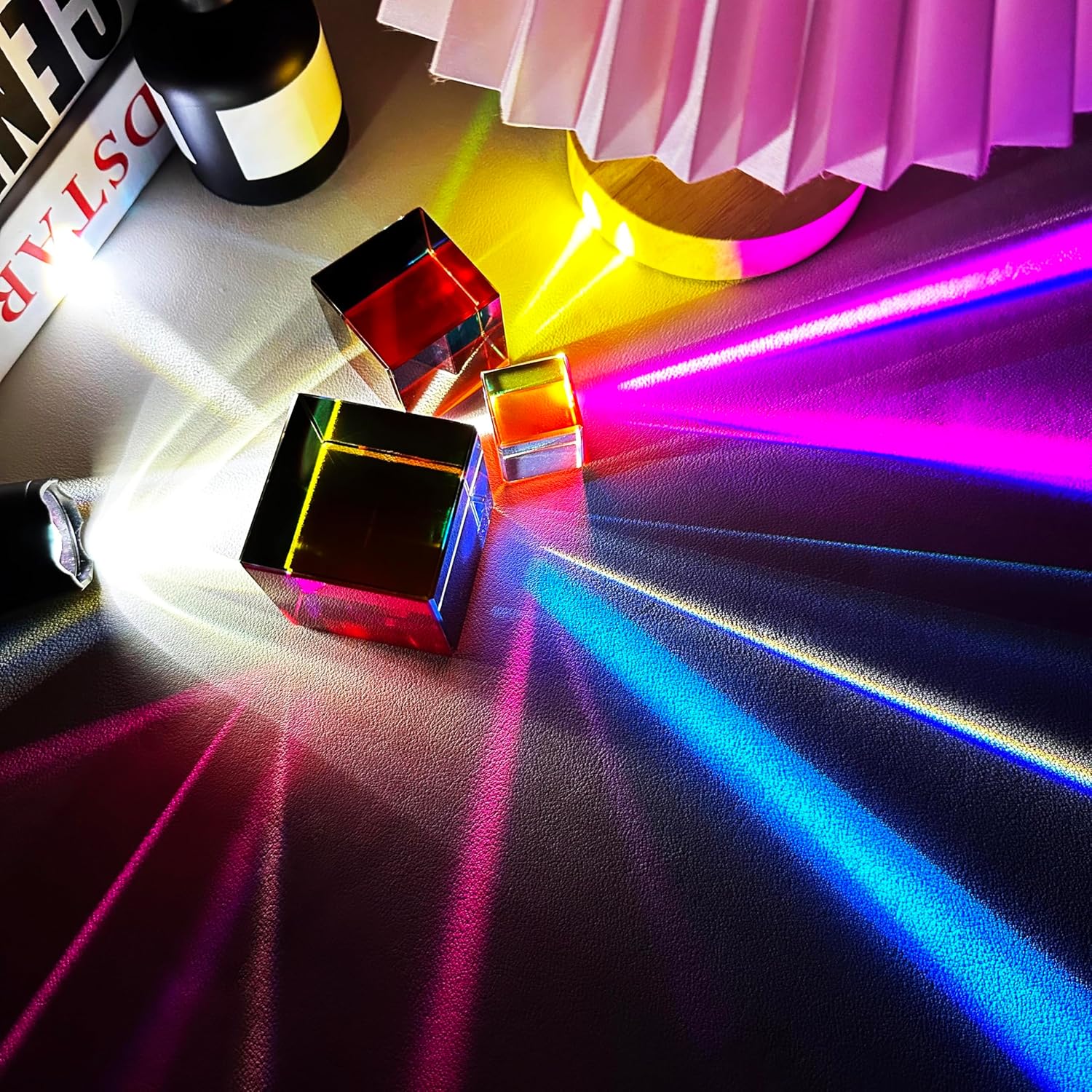 Mixing Colors Cube with Display Stand Diamond Polished, Scientific and Educational Toys, Gorgeous Physics Toys Satisfying Silent Desk Toysize60mm